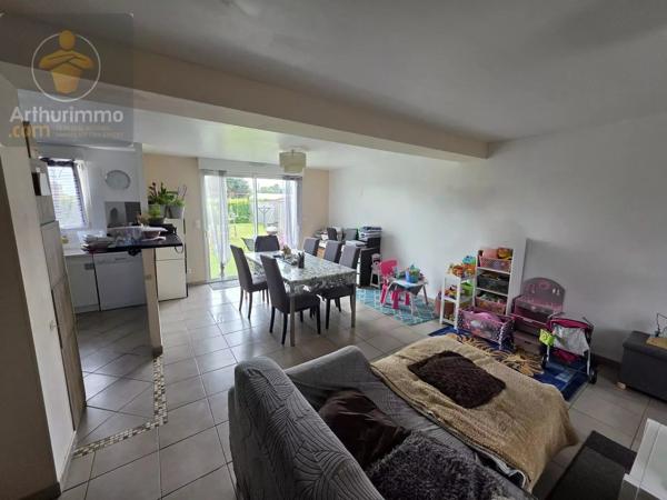 Vente                                                      Maison
                        
                     6 pièces                      119 m2                     à Machecoul-Saint-Même