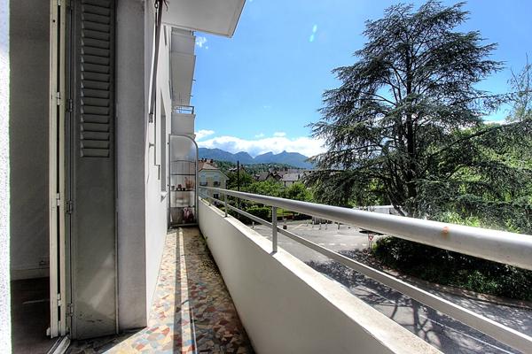 Appartement Chambery 3 pièces 68 m2 avec balcons et cave
