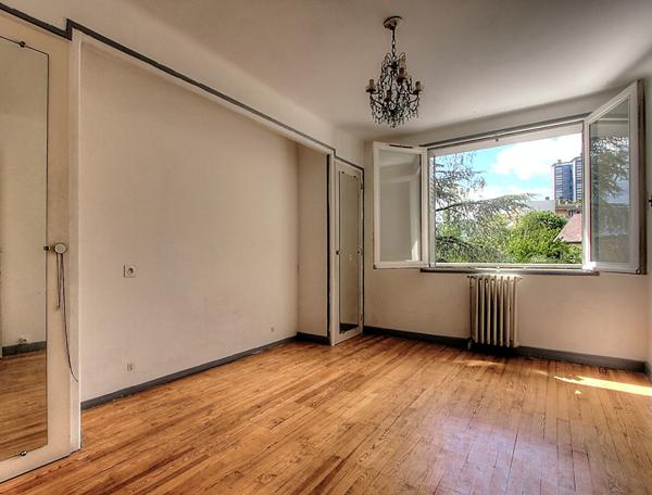 Appartement Chambery 3 pièces 68 m2 avec balcons et cave