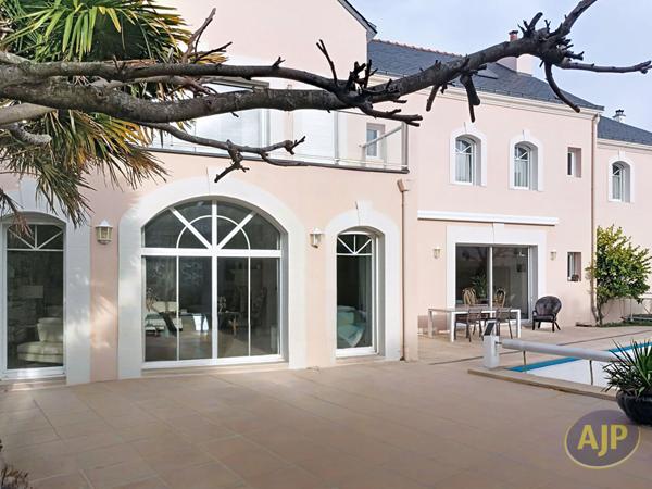 Biens de prestige à vendre Nantes : 1 134 000 € - AJP Immobilier Nantes Rond-Point de Rennes