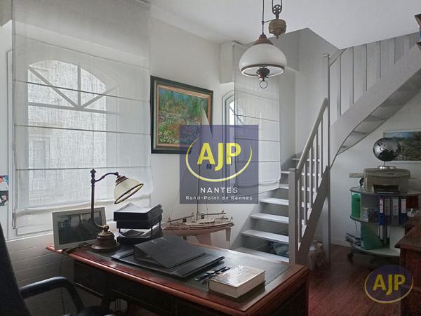 Biens de prestige à vendre Nantes : 1 134 000 € - AJP Immobilier Nantes Rond-Point de Rennes