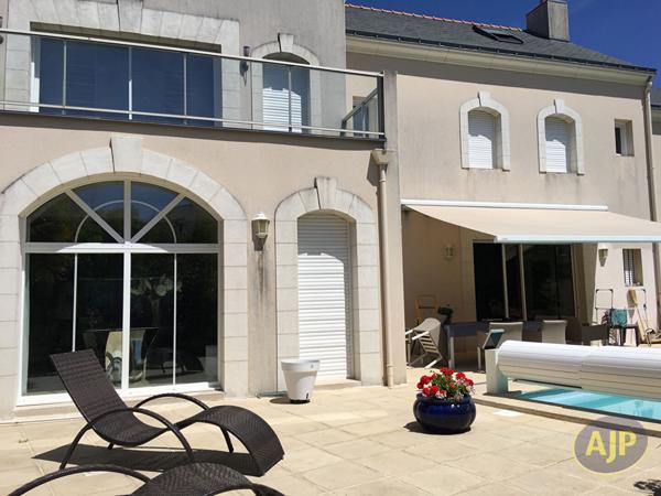 Biens de prestige à vendre Nantes : 1 134 000 € - AJP Immobilier Nantes Rond-Point de Rennes