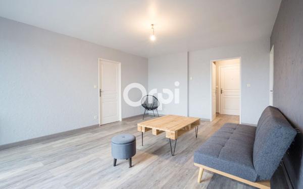 Appartement à vendre    2 pièces • 50 m2 La Chapelle-d'Armentières