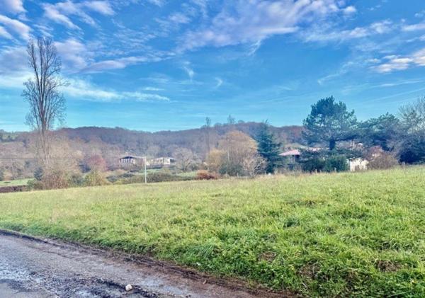 Terrain 700 m2