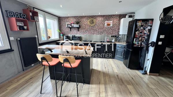 Bel appartement lumineux de 90m² avec balcon.