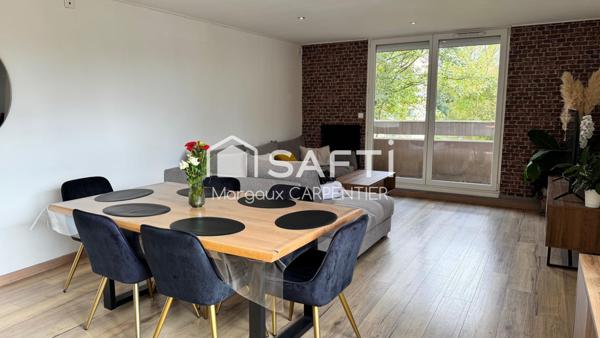 Bel appartement lumineux de 90m² avec balcon.