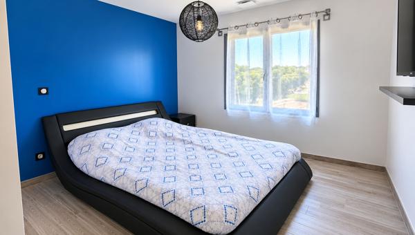 Rare à Saint-Laurent-des-Vignes : 5 chambres, piscine et prestations haut de gamme !