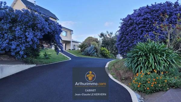 Vente                                                      Maison
                        
                     7 pièces                      155 m2                     à Binic-Étables-sur-Mer