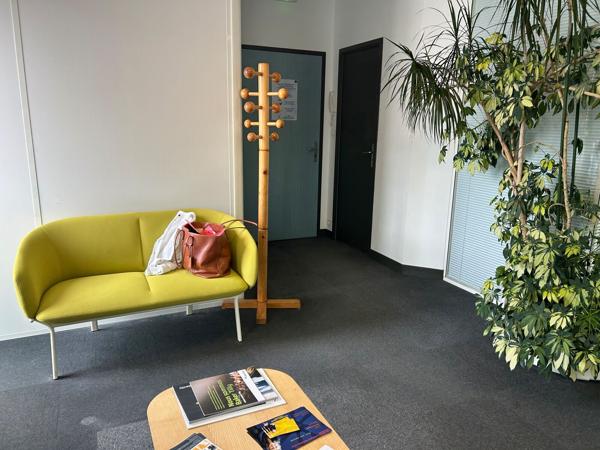 Bureaux à louer à Saint-Nazaire Ouest avec stationnements privatifs