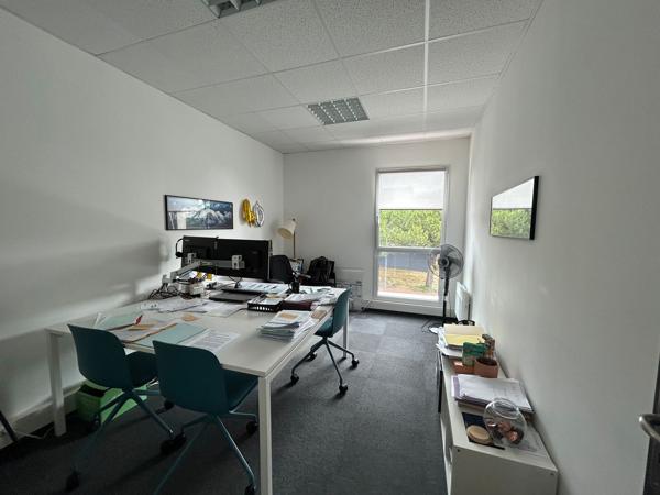 Bureaux à louer à Saint-Nazaire Ouest avec stationnements privatifs