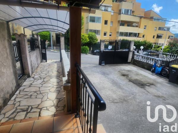 Maison à vendre 5 pièces 165 m² Carros