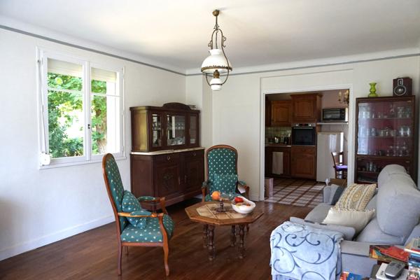 Grande maison familiale, 6 chambres, avec terrain arboré