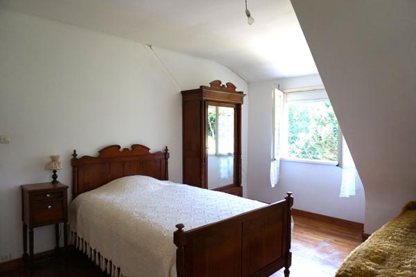 Grande maison familiale, 6 chambres, avec terrain arboré