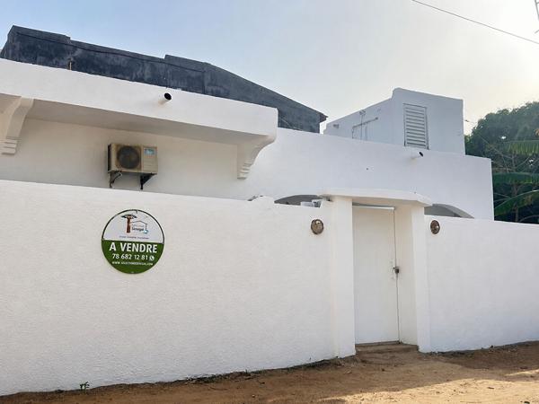 Maison 3 chambres à louer - Somone, proche route principale Somone