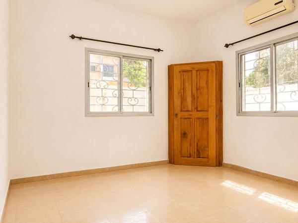 Maison 3 chambres à louer - Somone, proche route principale Somone