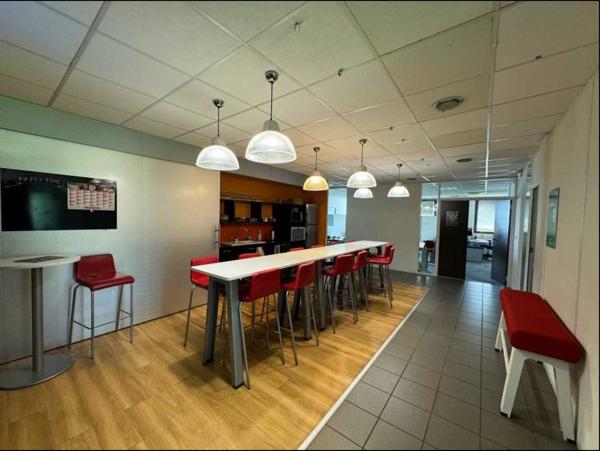 À VENDRE - Bureaux de 650 m² au Technopole à Saint-Étienne