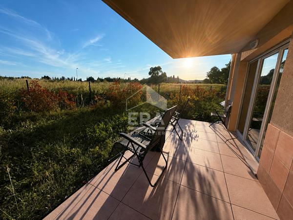 Appartement  T3 avec jardin dans résidence sécurisé avec piscine.