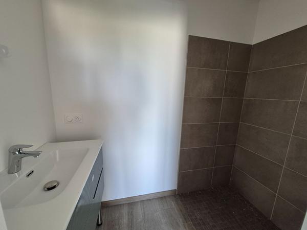 Location maison Lançon-Provence - 4 pièce(s) - 94 m² - 1 700 €/mois
