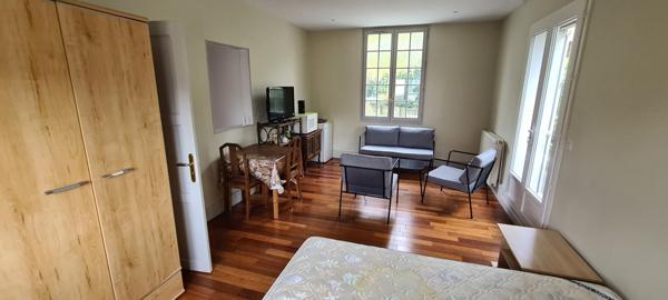 CHARTRES CENTRE Proche quartier CHANZY, Grande maison bourgeoise