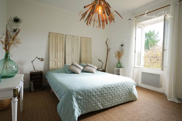 Maison à vendre 6 pièces de 228 m²