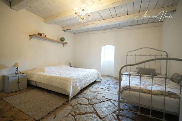 Maison à vendre 6 pièces de 228 m²