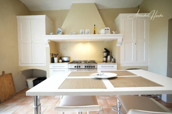 Maison à vendre 6 pièces de 228 m²