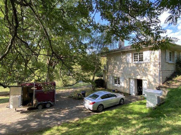 PROPRIETE avec 1,6HA Angouleme