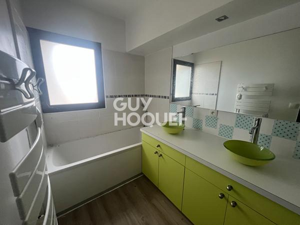 Maison à vendre de 8 pièces de 400 m²