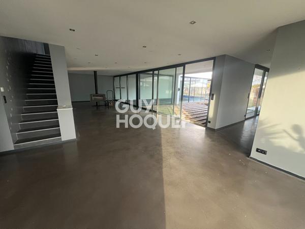 Maison à vendre de 8 pièces de 400 m²