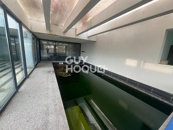 Maison à vendre de 8 pièces de 400 m²
