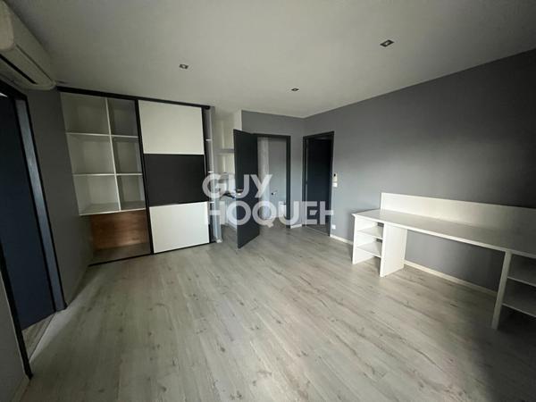 Maison à vendre de 8 pièces de 400 m²