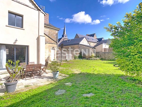 Rénovée avec goût, Maison 5 ch. + jardin + dépendance