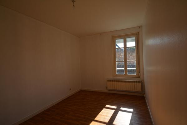 Immeuble de rapport La Fere 11 pièce(s) -