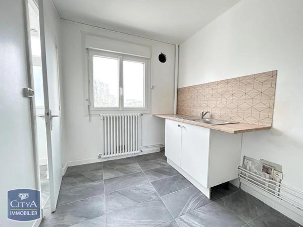 Appartement à louer 4 pièces 72.01m²