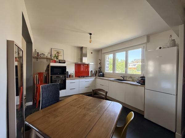 Maison rénovée avec jardin, 3 chambres, vue Puy de Dôme