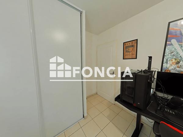 Location Appartement 3 pièces 69.29 m² - 7 RUE DU GREZET Rodilhan 30230