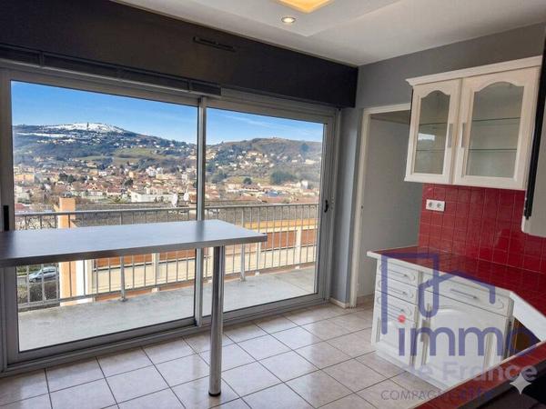 Appartement 5 pièces                                        - 43000 Le Puy-en-Velay Réf : 2563-CIFVFOREZVELAY