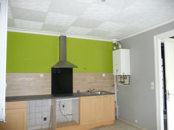 SAINTJUST SAINT RAMBERT IMMEUBLE 200 M² AVEC 5 PARKINGS A REHABILITE Saint-Just-Saint-Rambert (42170)