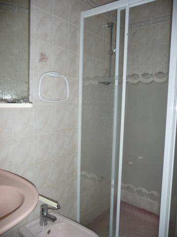 SAINTJUST SAINT RAMBERT IMMEUBLE 200 M² AVEC 5 PARKINGS A REHABILITE Saint-Just-Saint-Rambert (42170)