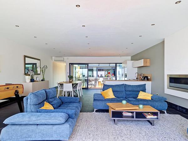 Villa 6 pièces 215 m²