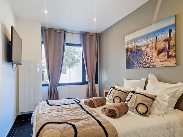 Villa 6 pièces 215 m²