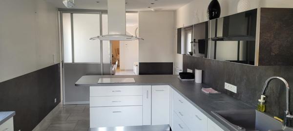 BELLE MAISON CONTEMPORAINE