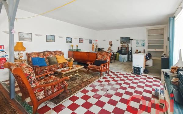 Maison à vendre    4 pièces • 155 m2 Bessais-le-Fromental