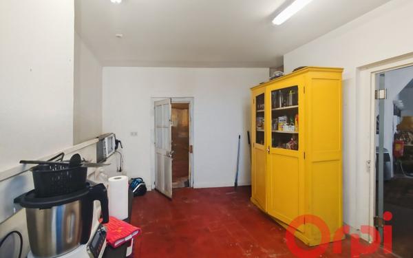 Maison à vendre    4 pièces • 155 m2 Bessais-le-Fromental