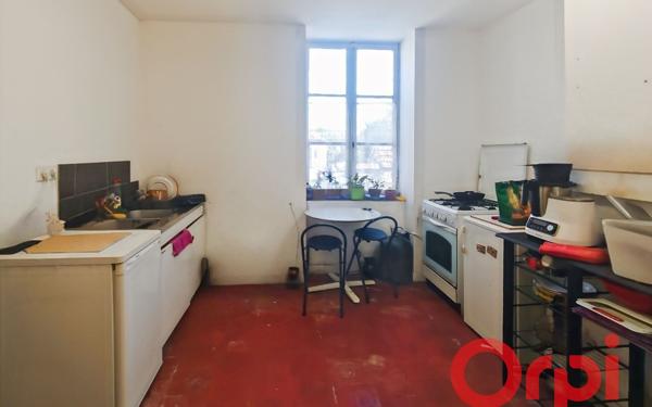 Maison à vendre    4 pièces • 155 m2 Bessais-le-Fromental