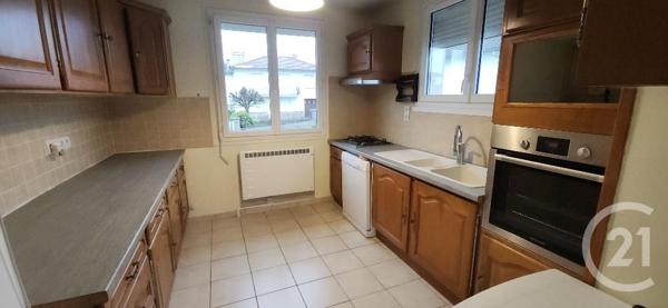 Maison à vendre  6 pièces - 105 m2 PLEAUX - 15