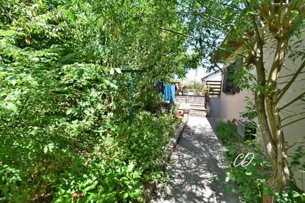 Maison à vendre 7 pièces DIJON (21 )Belle maison d'architecte avec vue panoramique, jardin intimiste et sous-sol complet