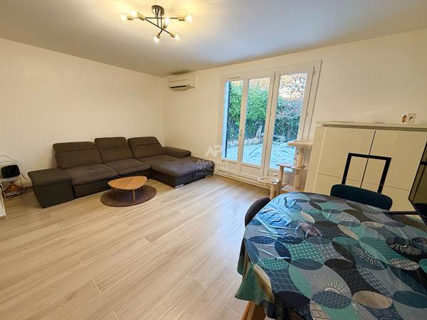 Maison Vaureal 5 pièce(s) €316 000 ** - Référence 2244