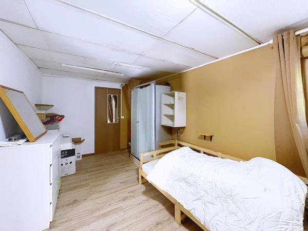 joli maison dans une impasse