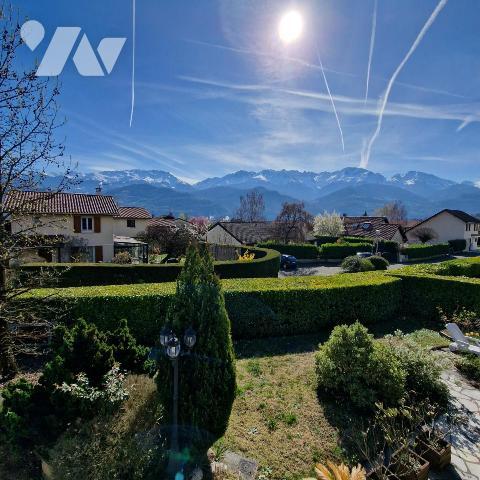 Maison familiale avec vue montagnes - à CROLLES (limite BERNIN)